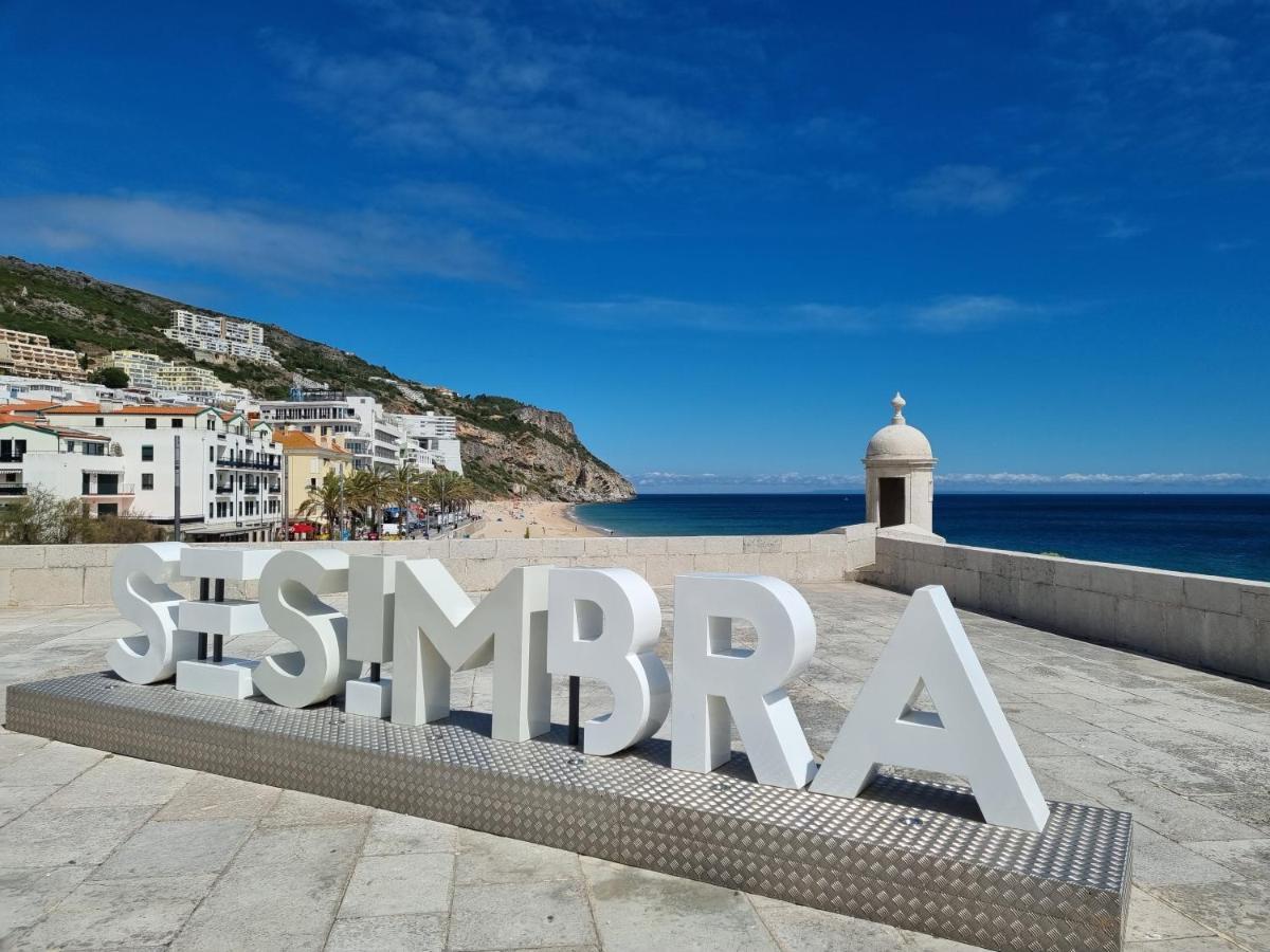 Casa Mar E Sol, New Apartment Near The Beach With Balcony Sesimbra Bagian luar foto